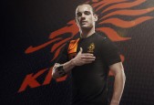 2026世界杯104场比赛-C罗归来首秀惊艳，西班牙球迷疯狂膜拜